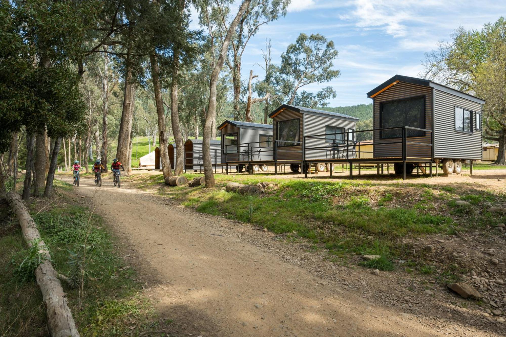 Bright Cabin Park Exterior photo