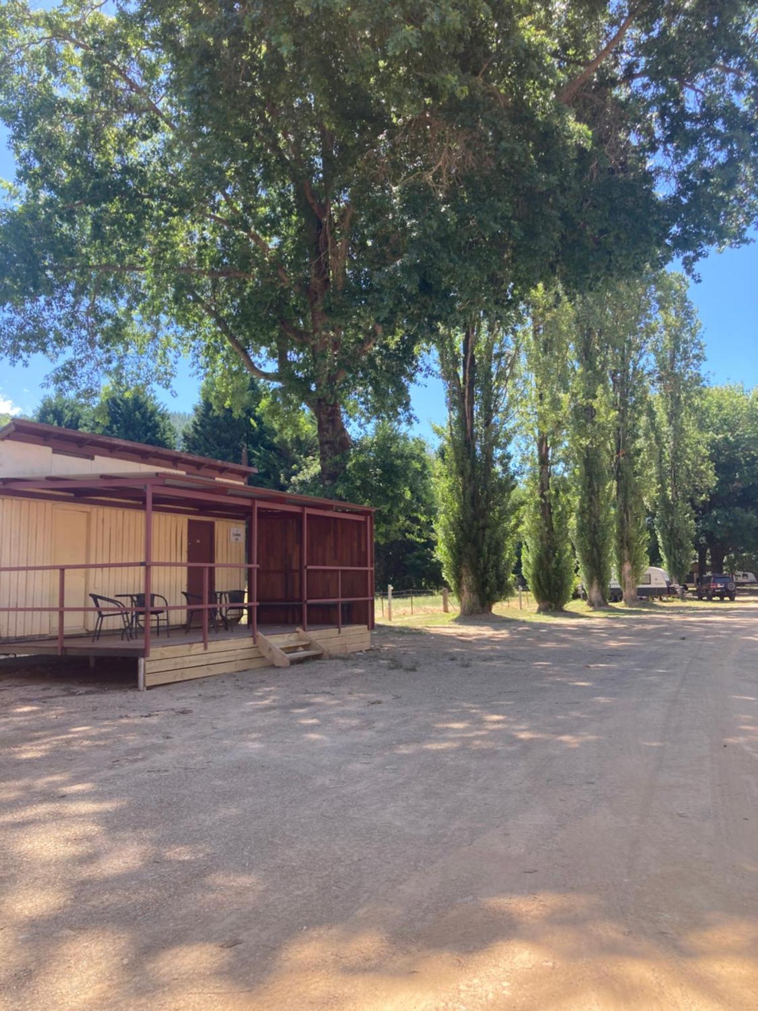 Bright Cabin Park Exterior photo